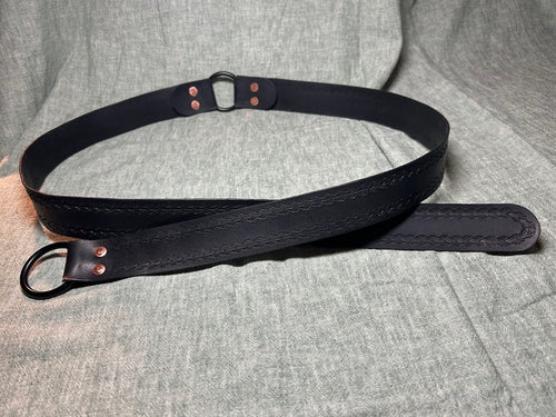 Black arrow edge-stamped leather ring belt, full view